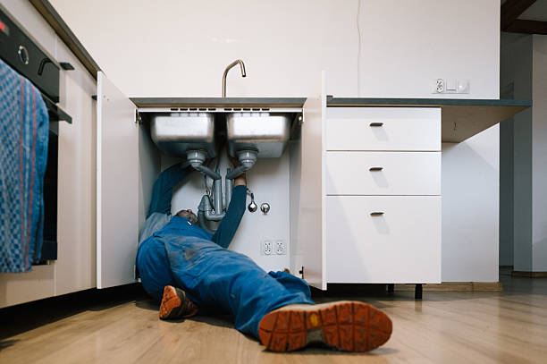 Professional Emergency Plumber technician working in Montgomeryville, PA
